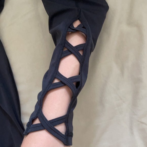 Victoria Secret Sport leggings - Picture 3 of 4